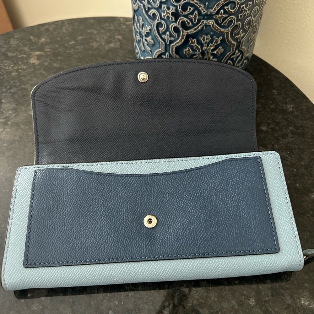 Coach Tricolor Envelope Wallet (Balck, Blue And Teal) Long - Picture 8 of 13